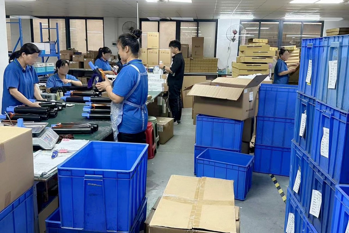 Xưởng đóng gói hộp tông